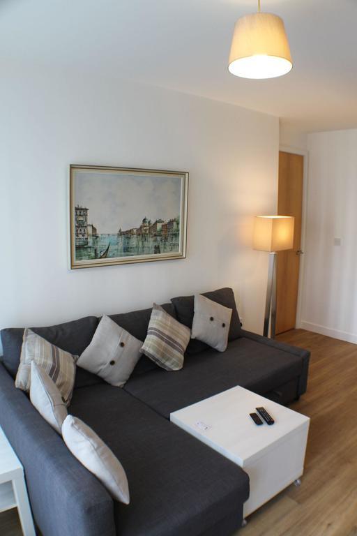 Apartment On Drybrough Crescent 3/6 إدنبرة المظهر الخارجي الصورة