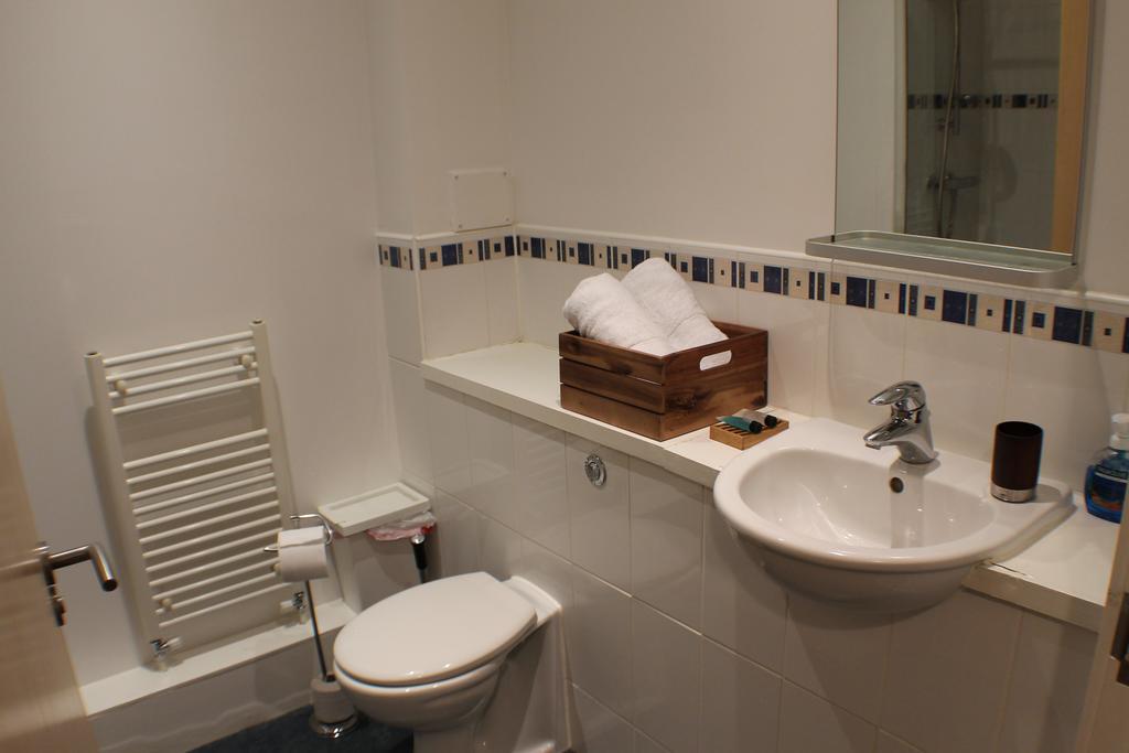 Apartment On Drybrough Crescent 3/6 إدنبرة المظهر الخارجي الصورة